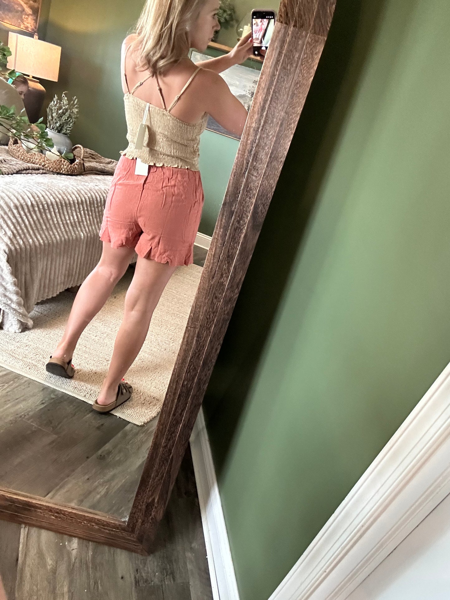 Sunset Stroll Ruffle Shorts 🩷