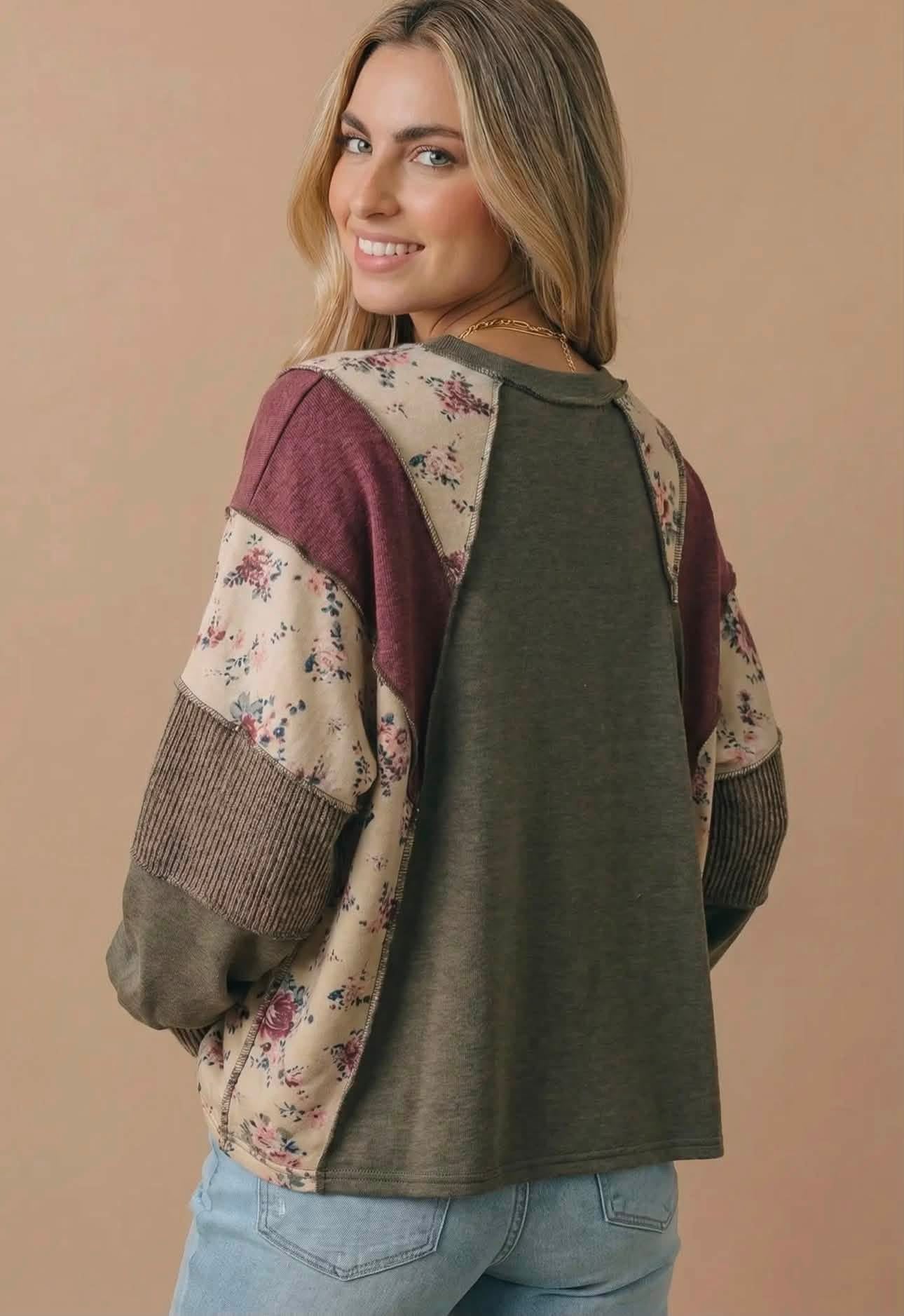 The Brielle Floral Contrast Top – Plus