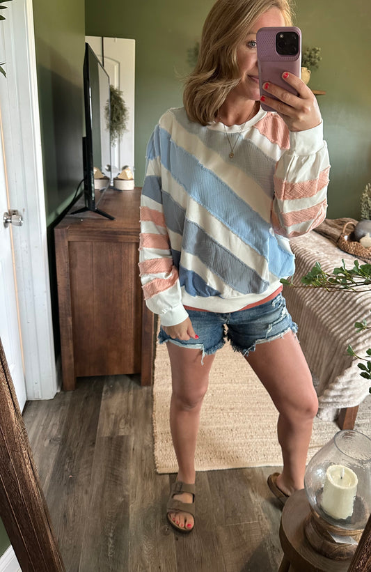 Coastal Daydream Pullover ☁️🌸