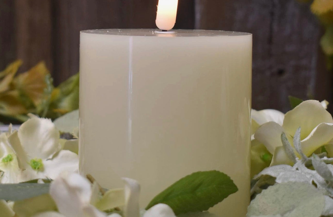 🕯️ Warm Glow Flameless Candle – 3x6