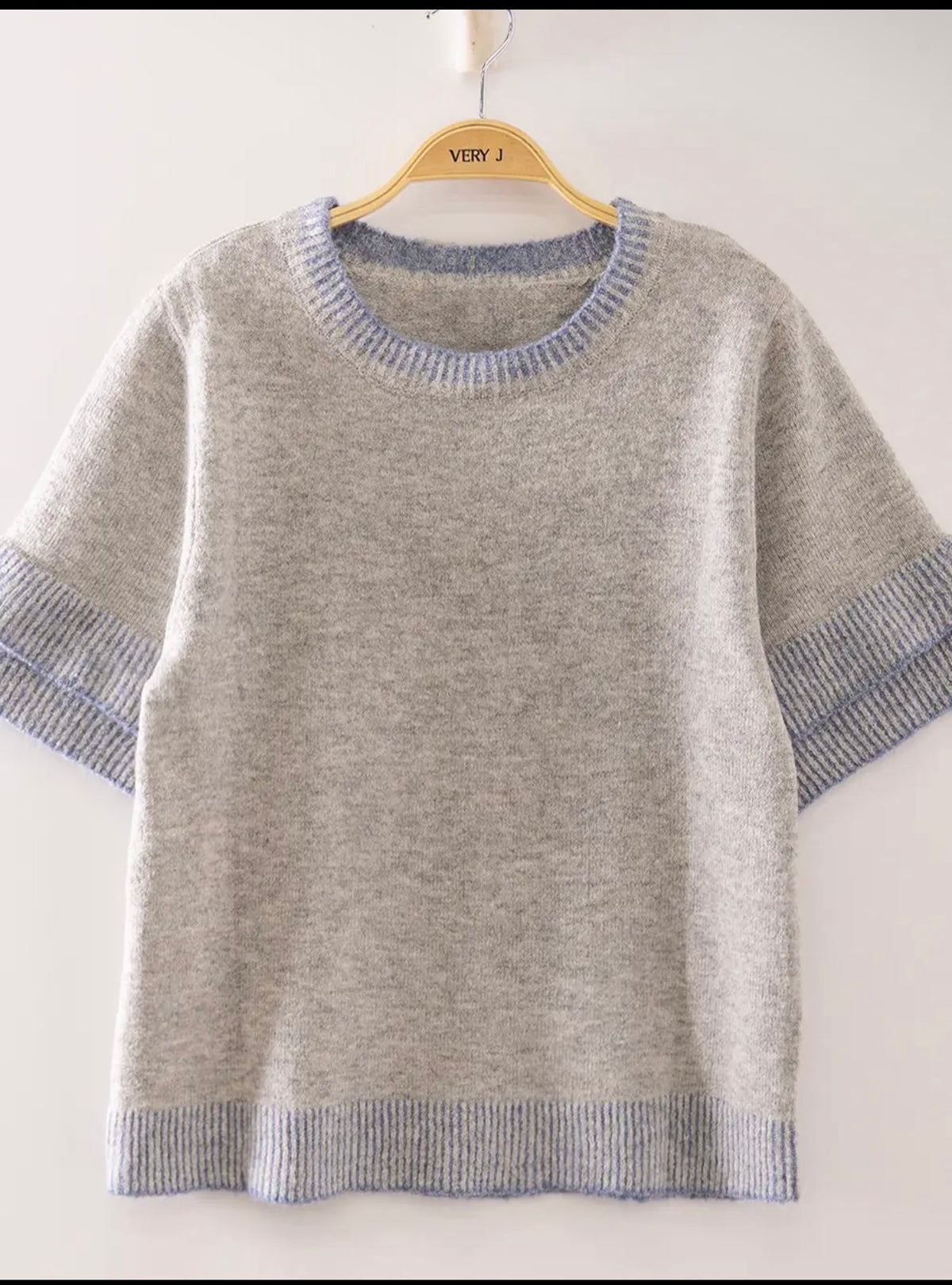 The Tessa Contrast Trim Sweater Tee 💙