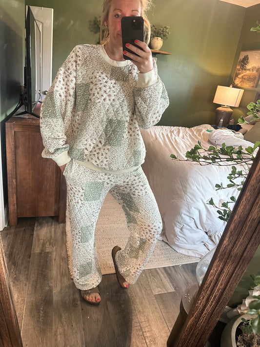 Heirloom Dreams Quilted Lounge Set