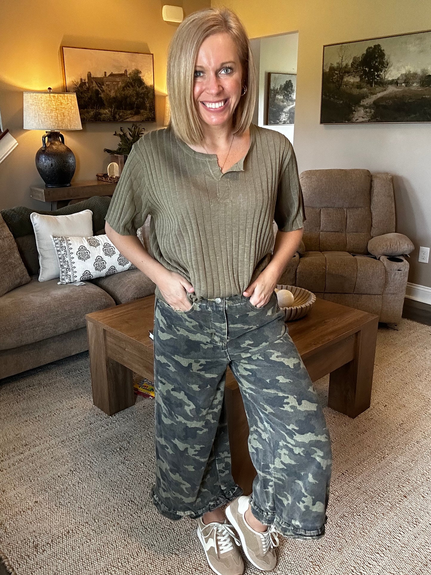 🩶 Camo Comfort Cropped Pants