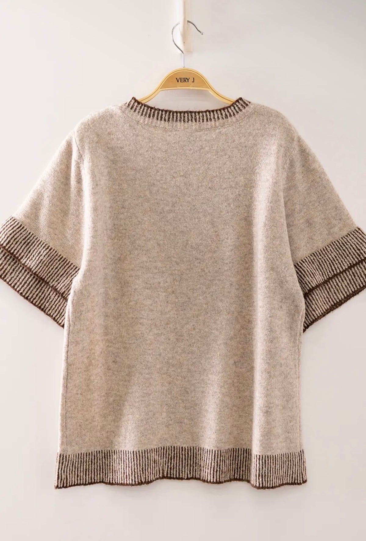 The Brielle Contrast Trim Sweater Tee 🤎
