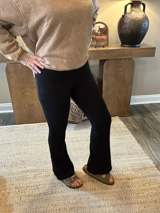 The Kennedy Flare Pants 🤎🖤