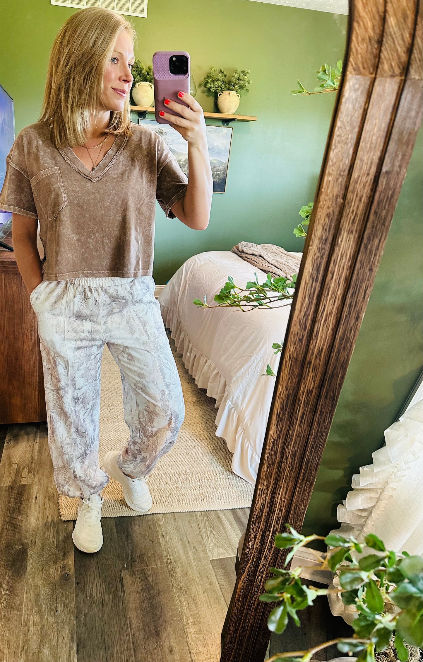 🤎 Mocha Mist Pocket Tee (Mocha)