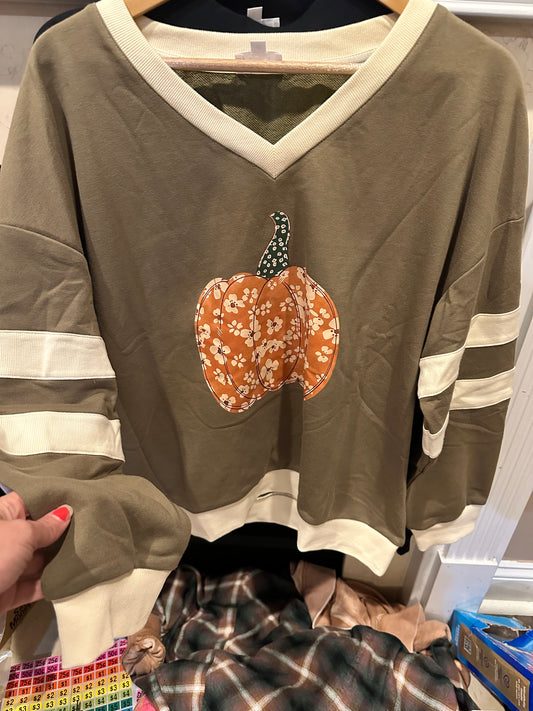 Harvest Bloom Pumpkin Pullover 🎃🍂