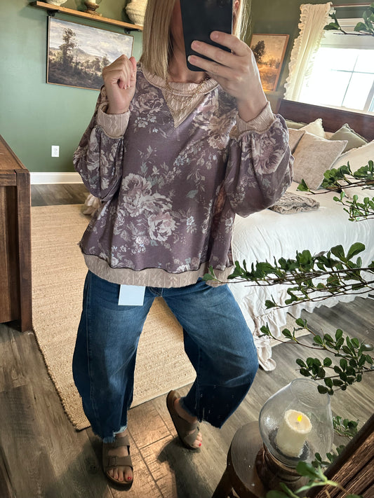 Maren Vintage Floral Pullover