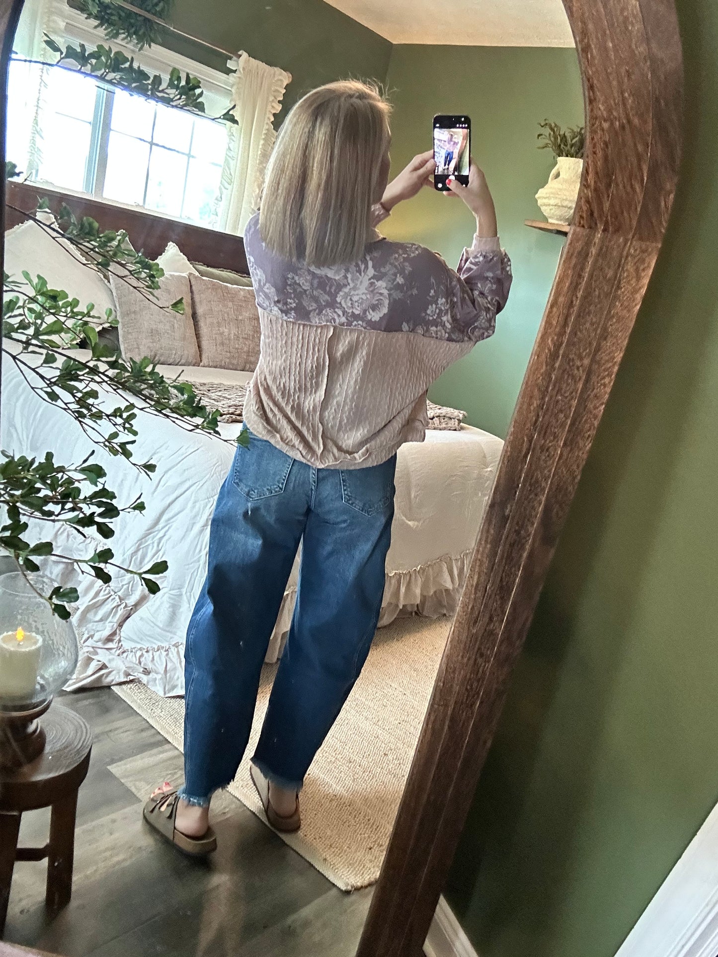 Maren Vintage Floral Pullover