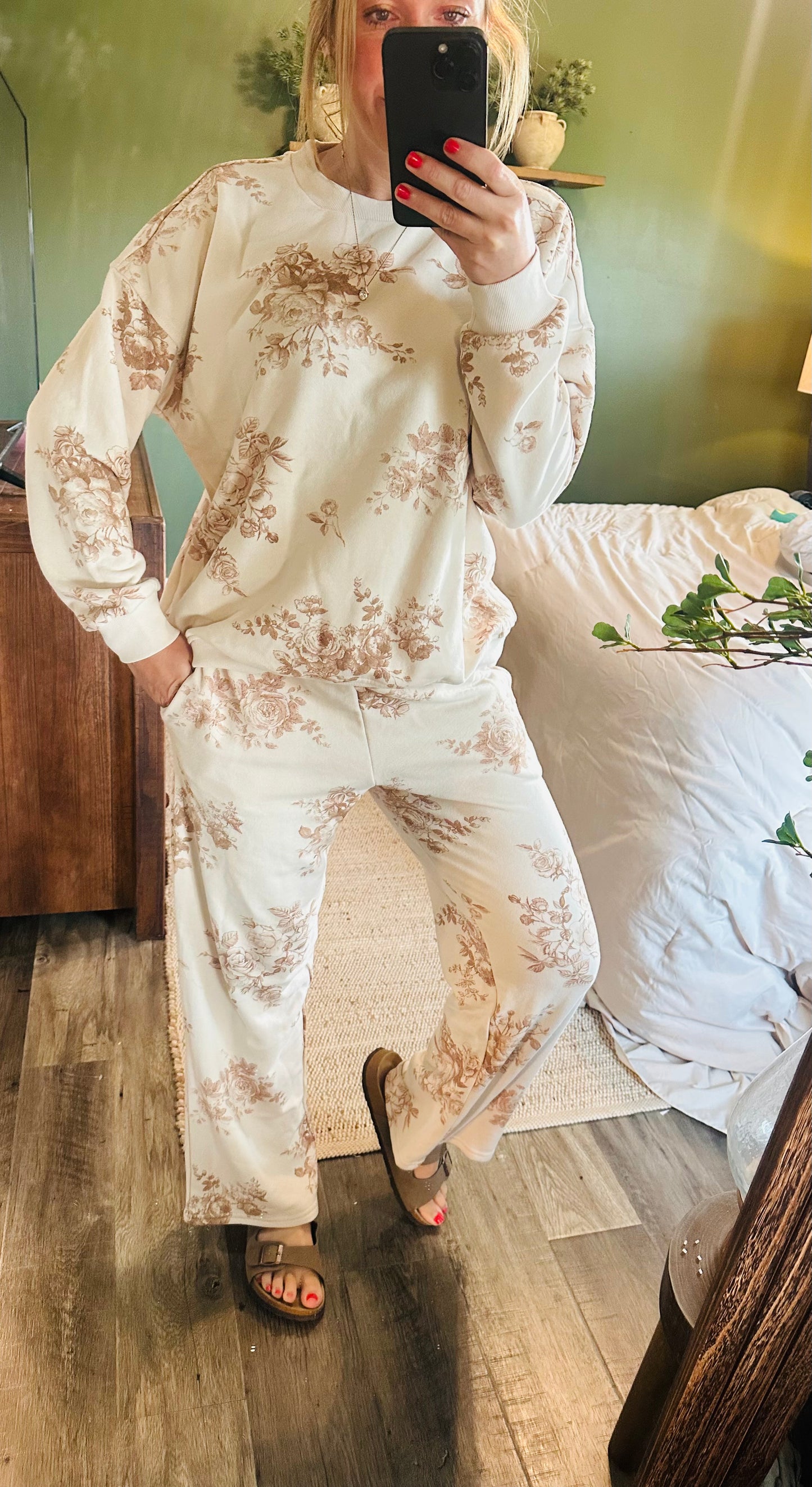 Vintage Rose Lounge Set