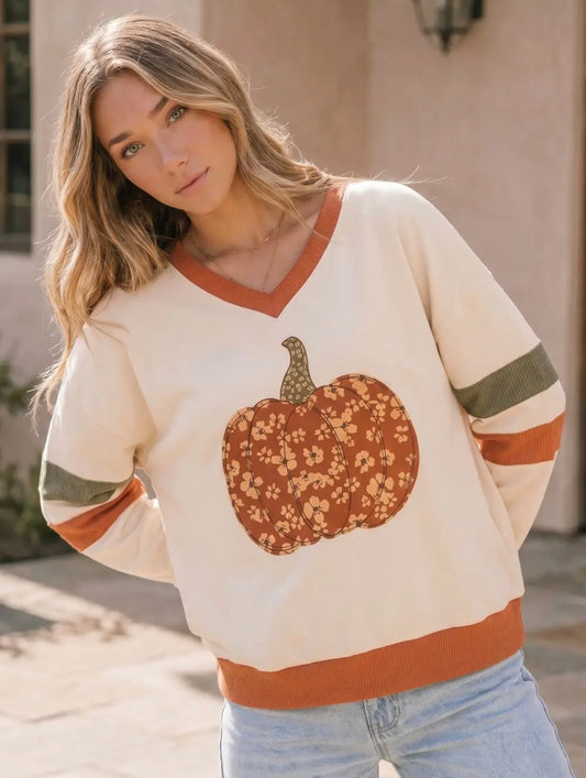 The Hallie Floral Pumpkin Sweatshirt 🎃