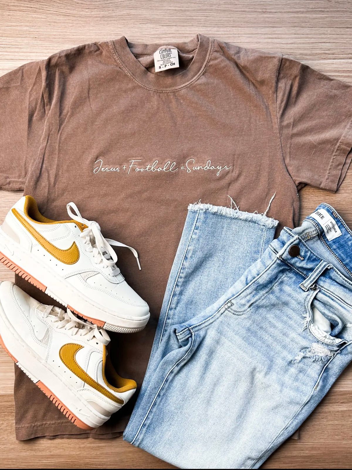 Jesus + football = Sunday’s comfort colors